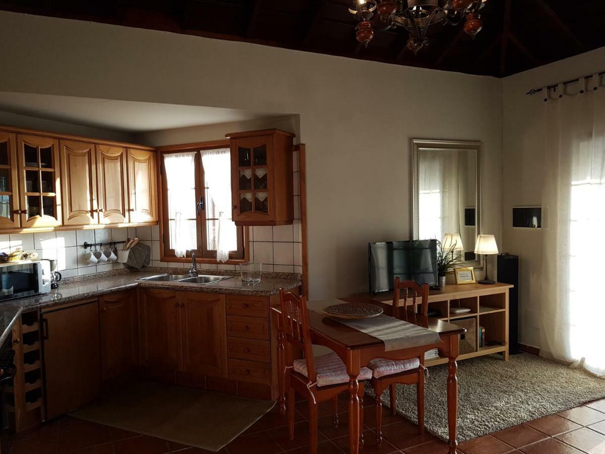 Bungalows Aldani Тихарафе Экстерьер фото